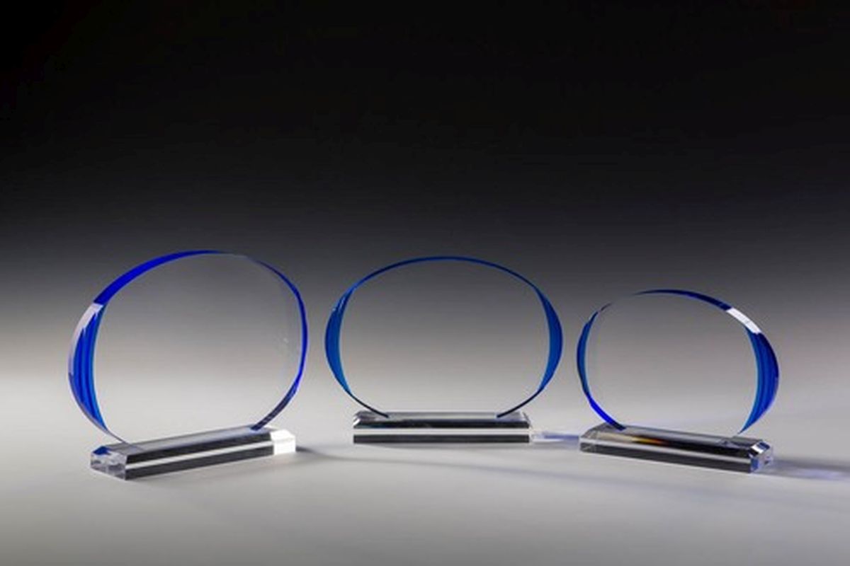 Acryl-Glas Trophäe Oval - Größe: 127mm