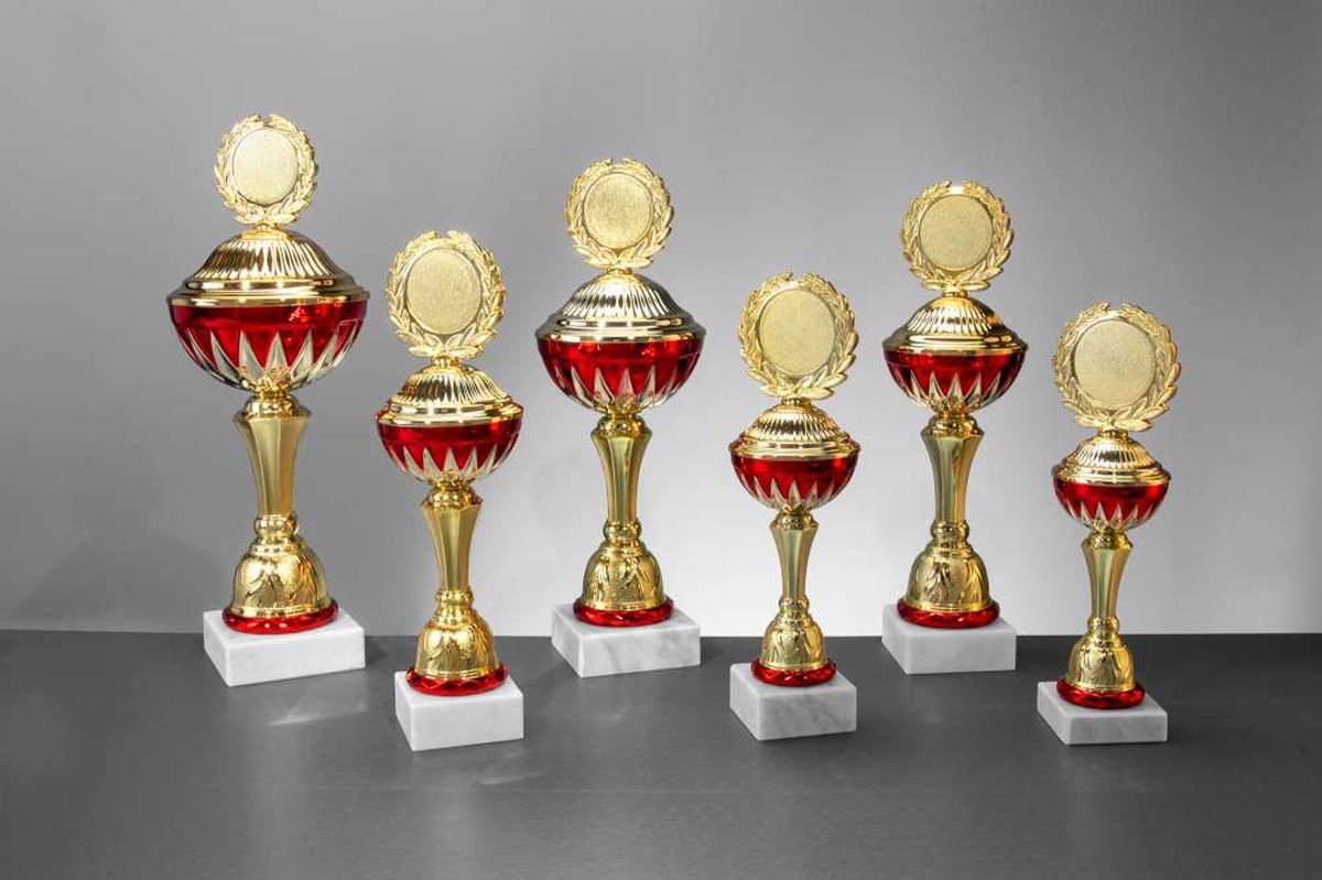 Pokal Alena Gold/Rot - in 6 Größen Pokal Alena Gold/Rot - in 6 Größen