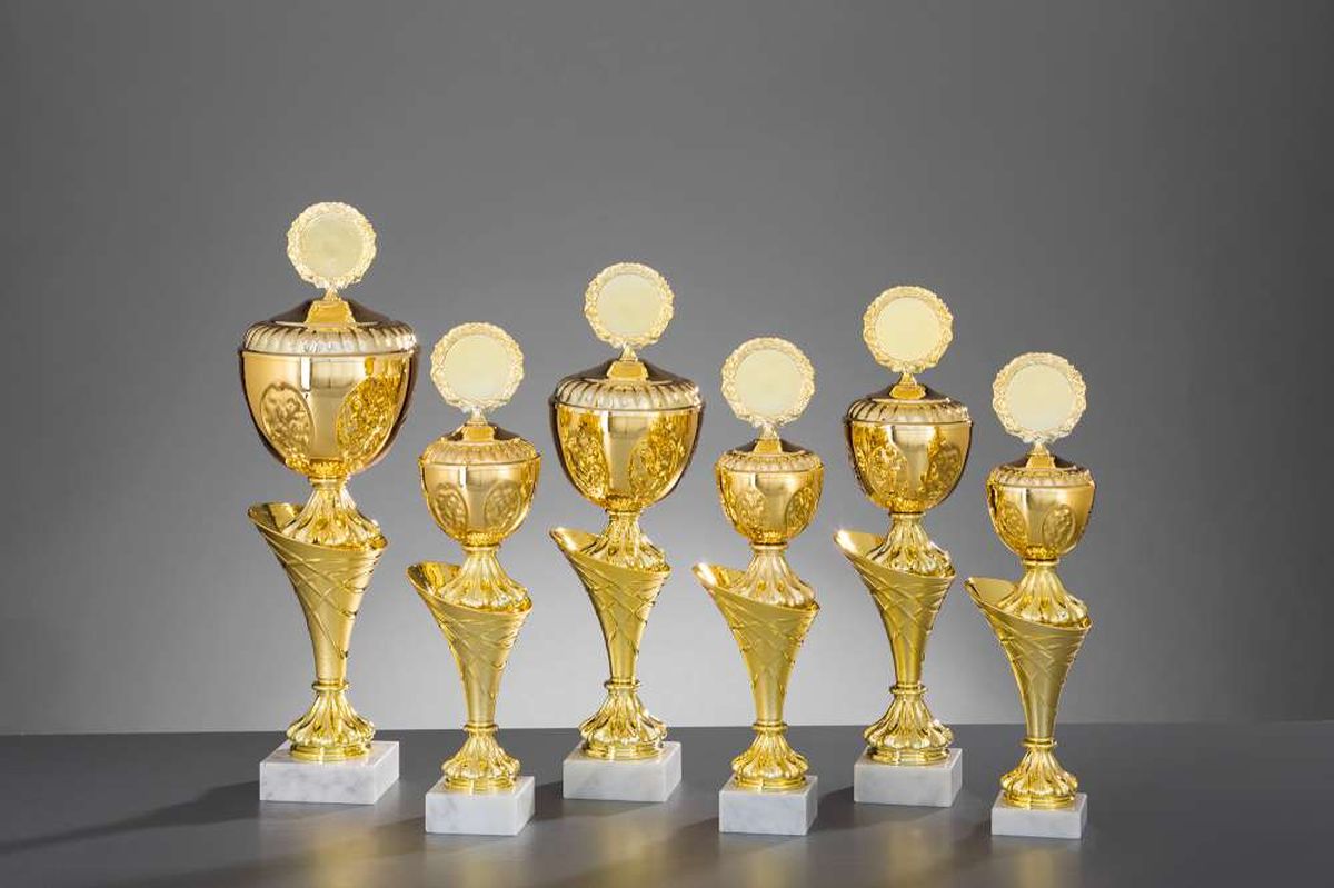 Pokal -Gold- Glenda - in 6 Größen Pokal -Gold- Glenda - in 6 Größen