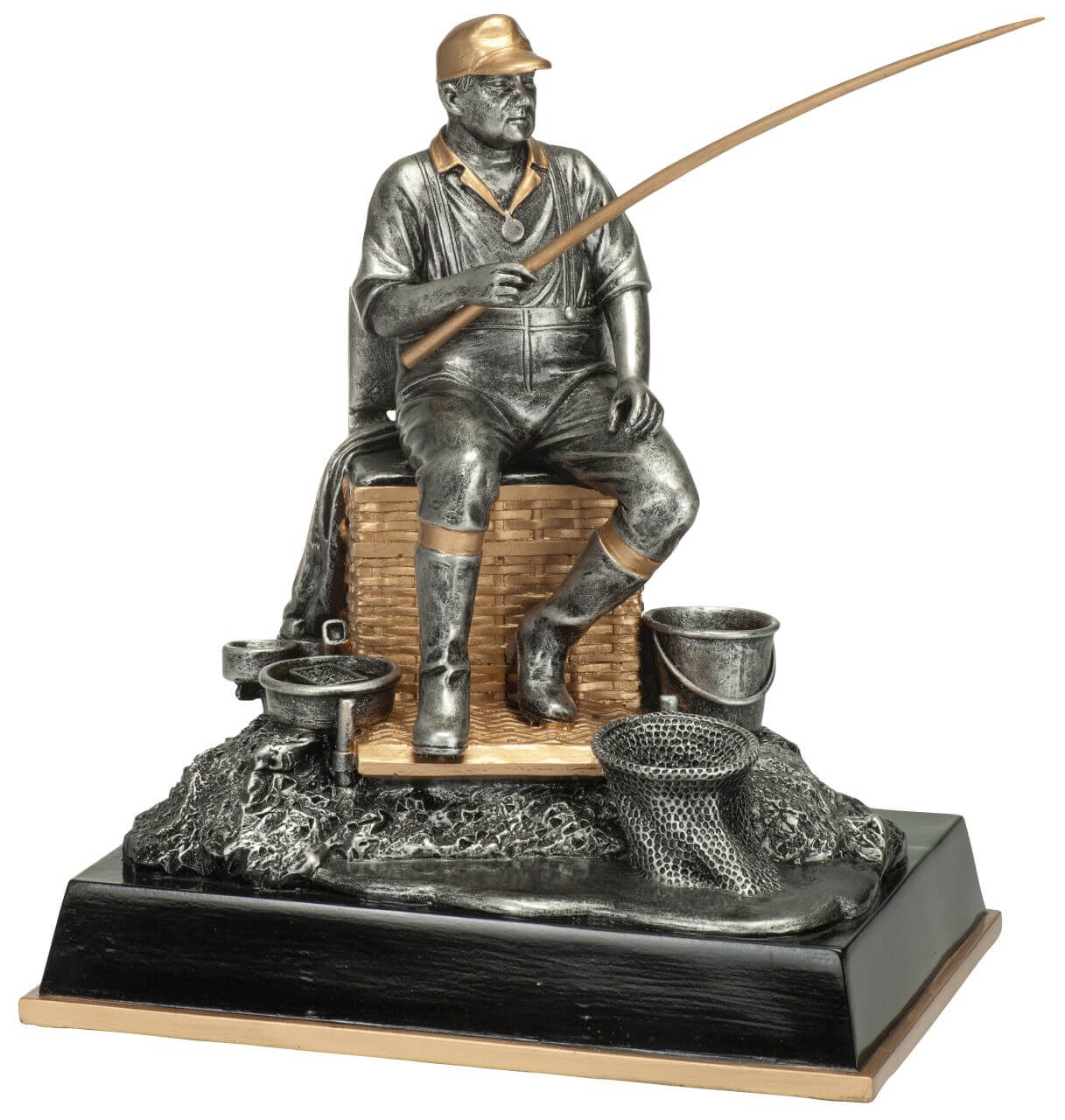 Angler-Trophäe Angler auf Sitzkiepe - Höhe: 35 cm