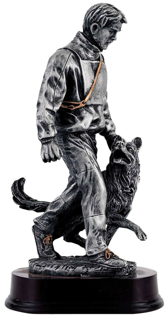Hundesport-Trophäe Hundeführer mit Hund bei Fuß - Höhe: 17 cm